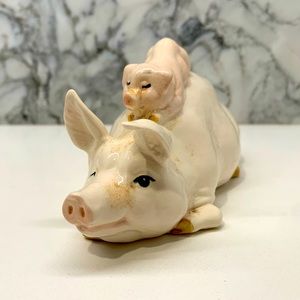 Vintage John Beswick Royal Doulton pig and piglet figurine